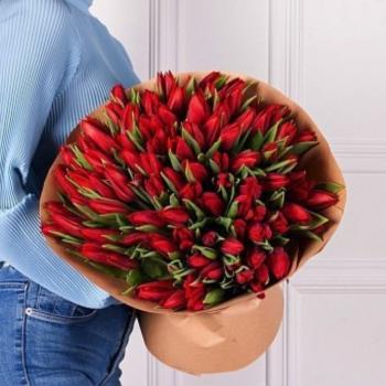 Красные тюльпаны 101 шт артикул букета - 25201ki